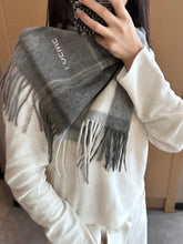 China Replica Gucci Scarf 44usd Only